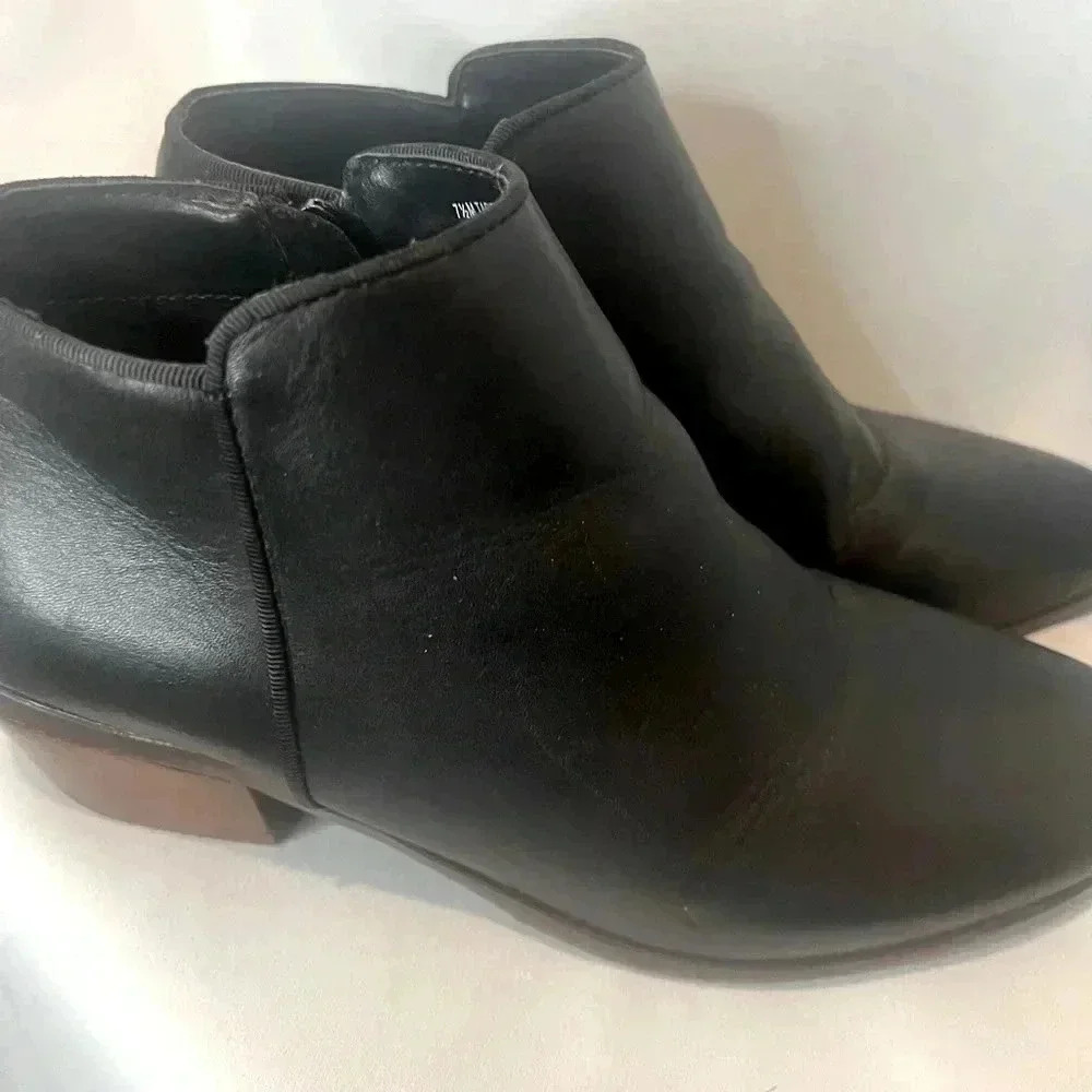 Crown Vintage Tabitha Leather Booties size 7.5 m - Picture 2 of 7